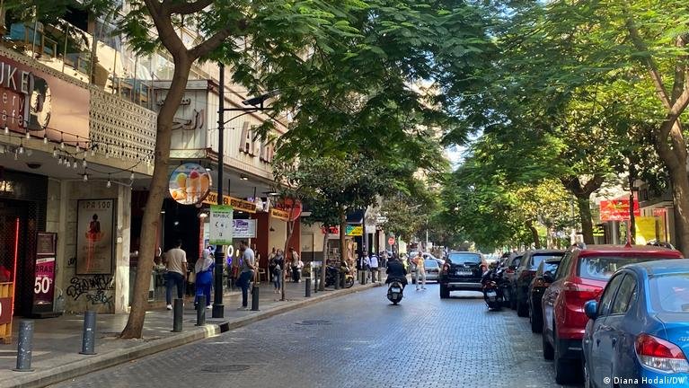 The Souq of Hamra: Everyday Markets and Street Life in Beirut