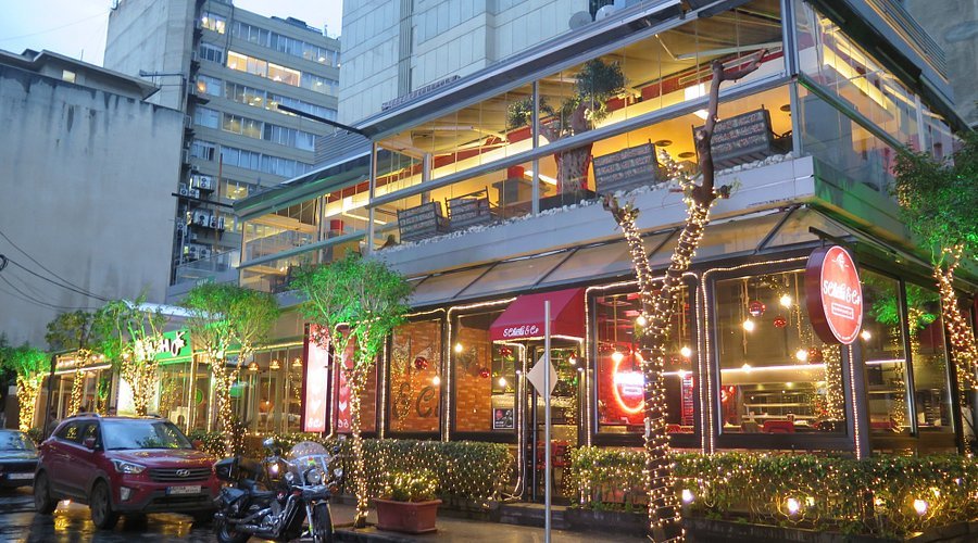 Business in Hamra: The Commercial Engine of One of Beirut’s Busiest Districts